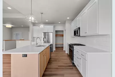 1417 Crossroads Drive, De Pere, WI 54115 - Photo 7