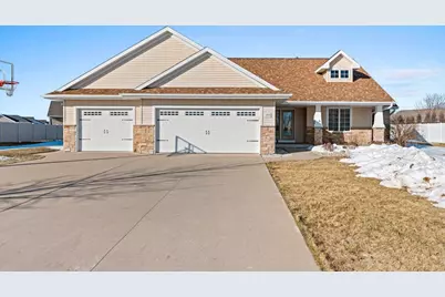 2155 Mahogany Trail, De Pere, WI 54115 - Photo 1