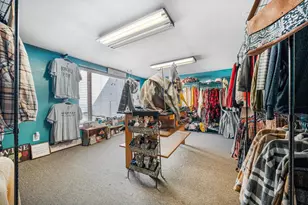 811 Oregon St, Oshkosh, WI 54902 - Photo 21