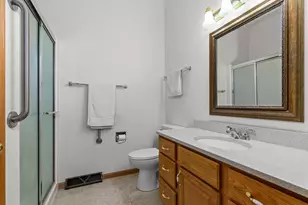 1513 Dickenson Ct, Neenah, WI 54956 - Photo 17