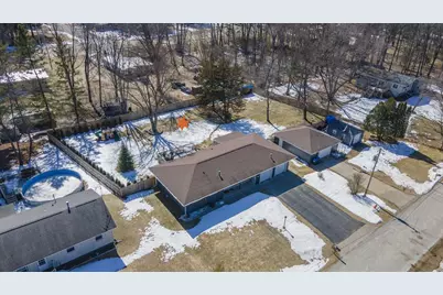 707 Sunset Drive, Redgranite, WI 54970 - Photo 11