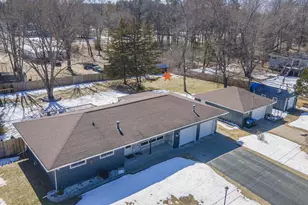 707 Sunset Dr, Redgranite, WI 54970 - Photo 9