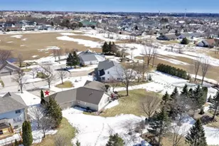 1642 Diamond Dr, Green Bay, WI 54311 - Photo 37