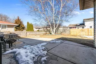 1800 S Kasper Dr, Appleton, WI 54914 - Photo 39