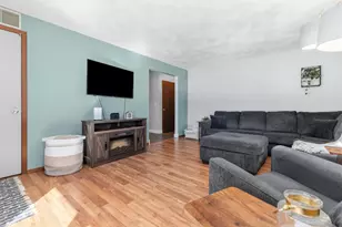 1800 S Kasper Dr, Appleton, WI 54914 - Photo 7