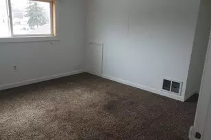 2421 15th Ave, Menominee, MI 49858 - Photo 9