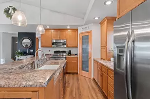 1700 E Midway Rd, Appleton, WI 54915 - Photo 7