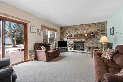 2911 Ridgeway Drive, Neenah, WI 54956 - Photo 3