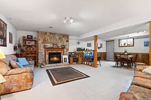 2911 Ridgeway Dr, Neenah, WI 54956 - Photo 21