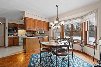 2911 Ridgeway Drive, Neenah, WI 54956 - Photo 7