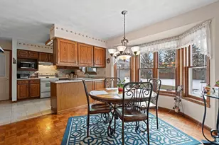 2911 Ridgeway Dr, Neenah, WI 54956 - Photo 7