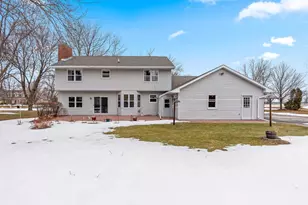 2911 Ridgeway Dr, Neenah, WI 54956 - Photo 27