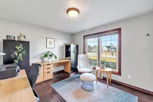 2011 Whistling Swan Cir, De Pere, WI 54151 - Photo 7