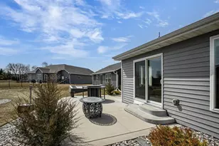 2701 W Fallen Oak Dr, Appleton, WI 54913 - Photo 5