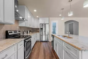 1242 Pond View Cir, De Pere, WI 54115 - Photo 35