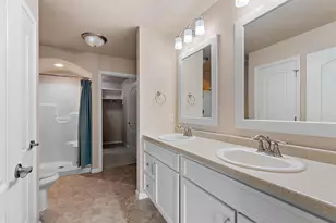 1242 Pond View Cir, De Pere, WI 54115 - Photo 17