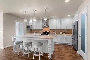 1242 Pond View Cir, De Pere, WI 54115 - Photo 7