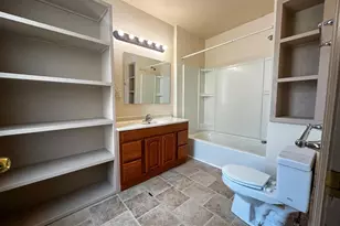 556 Jefferson St, Oshkosh, WI 54901 - Photo 5