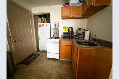 556 Jefferson Street, Oshkosh, WI 54901 - Photo 15