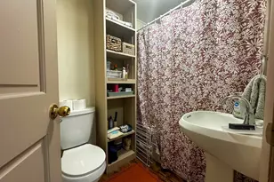 556 Jefferson St, Oshkosh, WI 54901 - Photo 9