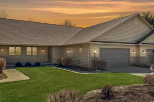 425 Brookview Dr, Luxemburg, WI 54217 - Photo 23