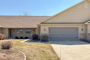 425 Brookview Dr, Luxemburg, WI 54217 - Photo 23