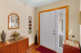 425 Brookview Dr, Luxemburg, WI 54217 - Photo 3