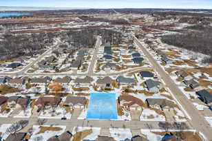 3585 Glen Abbey Dr, Green Bay, WI 54311 - Photo 5