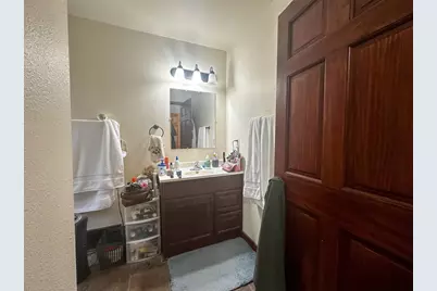 557 Mt Vernon Street, Oshkosh, WI 54901 - Photo 7