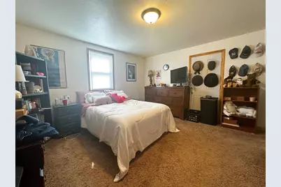 557 Mt Vernon Street, Oshkosh, WI 54901 - Photo 5