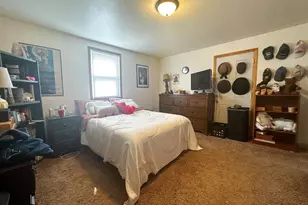 557 Mt Vernon St, Oshkosh, WI 54901 - Photo 5