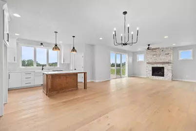 N8872 Galway Lane, Menasha, WI 54952 - Photo 9