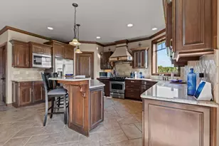 581 Royal Saint Pats Dr, Wrightstown, WI 54180 - Photo 19