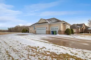 581 Royal Saint Pats Dr, Wrightstown, WI 54180 - Photo 55