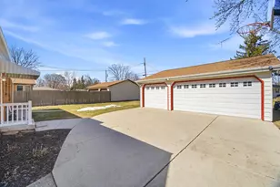 543 4th St, Fond du Lac, WI 54935 - Photo 3