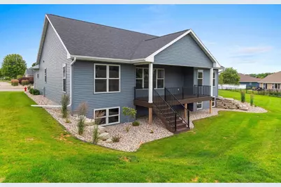 920 Clover Court, Menasha, WI 54952 - Photo 5