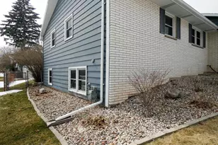 929 Marvelle Ln, Green Bay, WI 54304 - Photo 33
