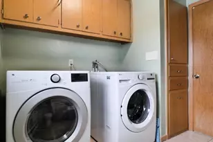 929 Marvelle Ln, Green Bay, WI 54304 - Photo 17