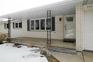 929 Marvelle Ln, Green Bay, WI 54304 - Photo 39