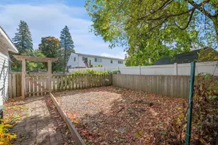 2534 S Webster Ave, Green Bay, WI 54301 - Photo 45