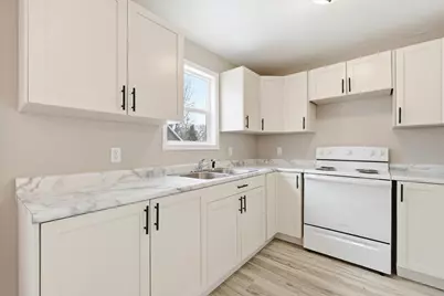 115 W 4th Street, Manawa, WI 54949 - Photo 5