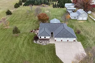 E7555 Ostrander Rd, Mukwa, WI 54961 - Photo 11