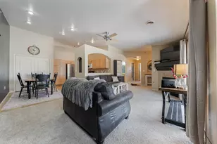 4735 N Newcastle Ln, Appleton, WI 54913 - Photo 11