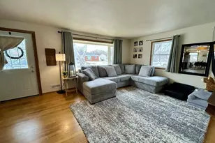 918 Grognet St, Green Bay, WI 54302 - Photo 9