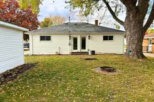 918 Grognet St, Green Bay, WI 54302 - Photo 27