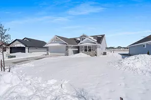 2555 Willow Ct, Green Bay, WI 54311 - Photo 57