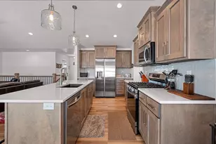 2555 Willow Ct, Green Bay, WI 54311 - Photo 15