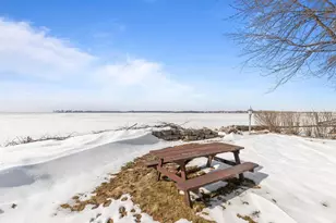 2963 Sunset Point Ln, Oshkosh, WI 54904 - Photo 41