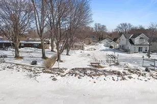 2963 Sunset Point Ln, Oshkosh, WI 54904 - Photo 39