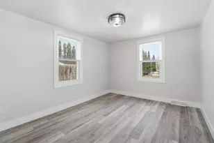 133 W Peckham St, Neenah, WI 54956 - Photo 17